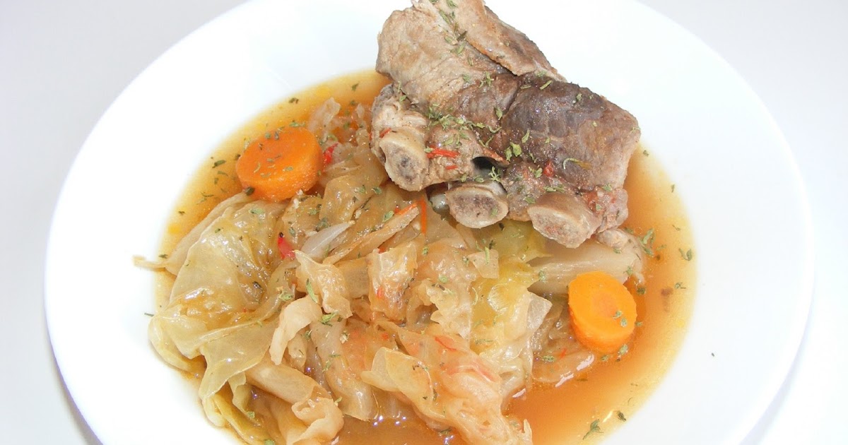 Borş scăzut – deliciul de Crăciun al moldovenilor dintre Prut şi Nistru