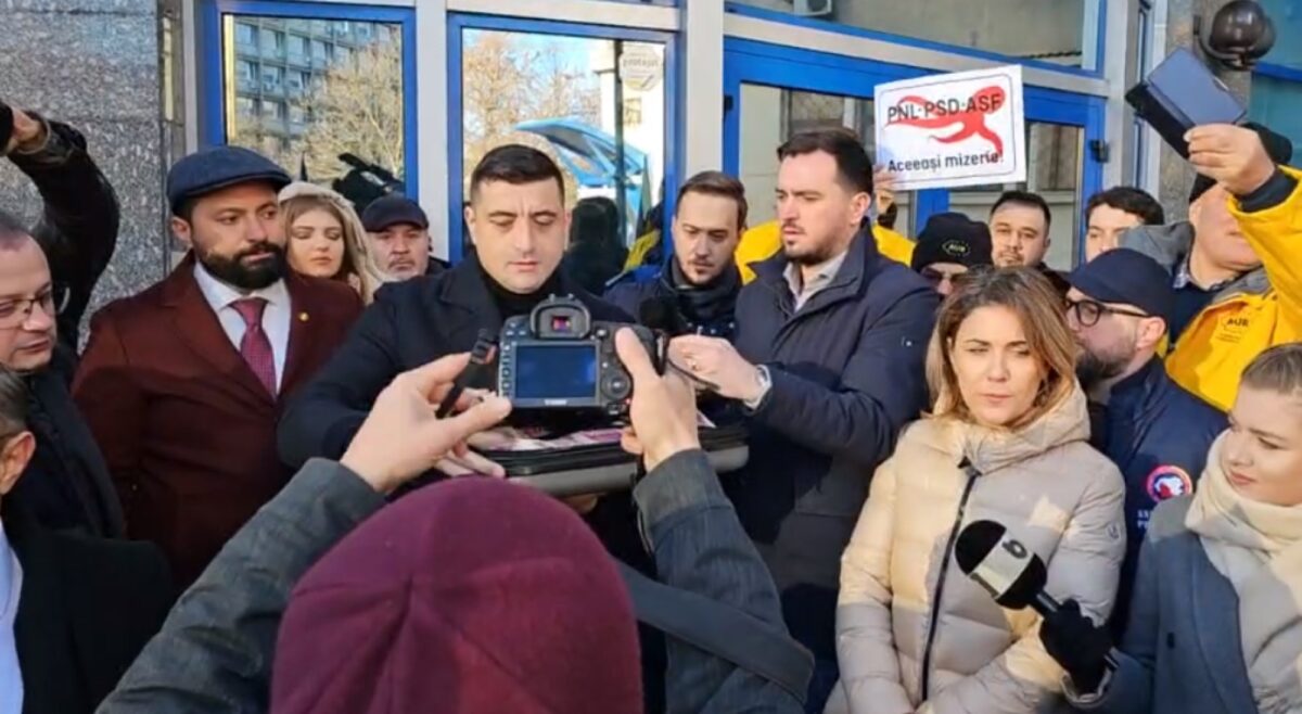 George Simion și AUR, scandal la sediul ASF. Au vrut să intre în sediul instituției