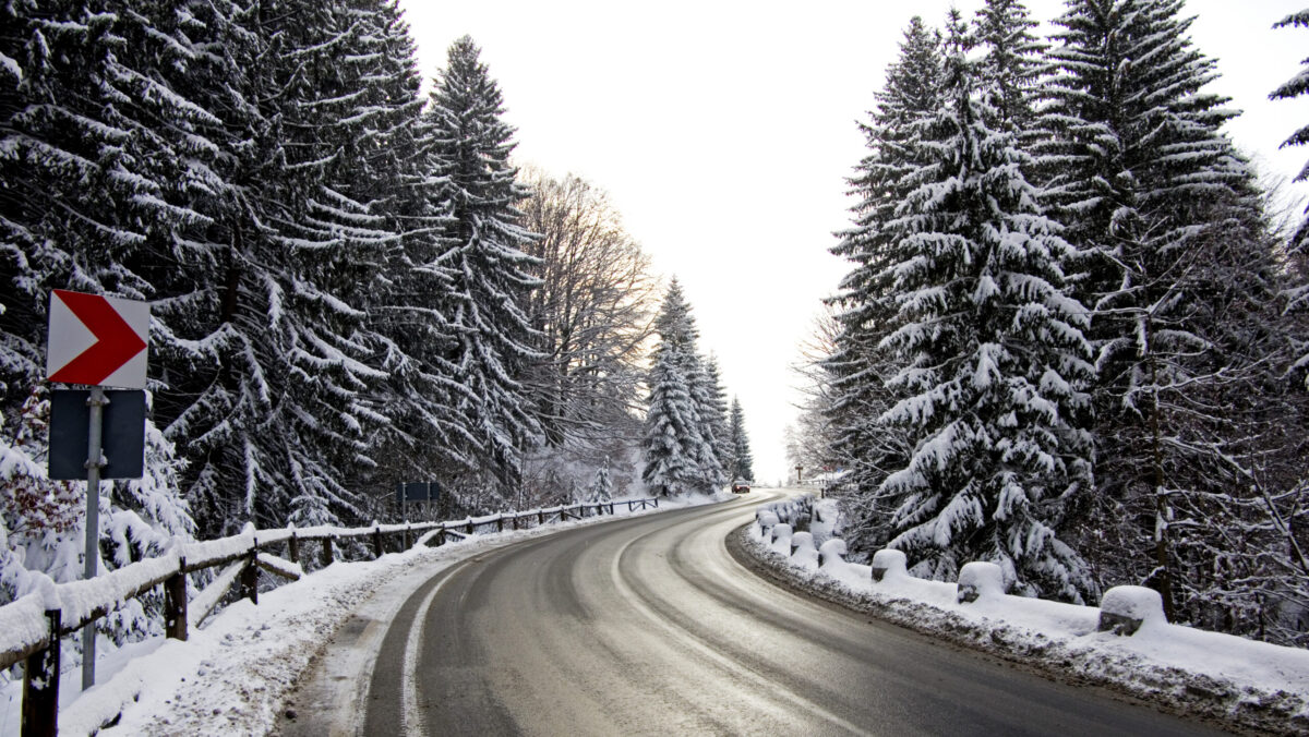 Se construiesc două drumuri montane spectaculoase în România. Când se vor finaliza lucrările