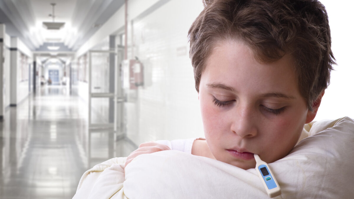 Elevii s-au întors la școală în plin val de gripă. Mulți copii au fost trimiși acasă