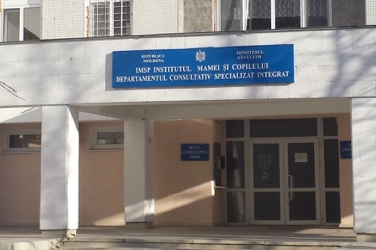 Copii cu copii. O fetiță de 11 ani a născut, la Chișinău