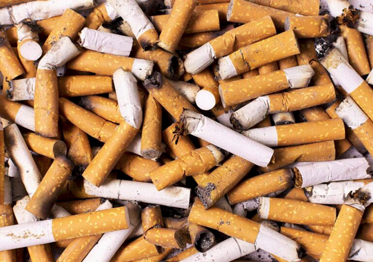 Cum sunt transformate mucurile de țiagară în asfalt. O invenție care prinde teren