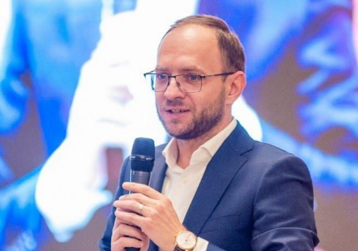 Răzbunarea încornoratului. Primarul din Botoșani, ar fi fost denunțat de soțul amantei