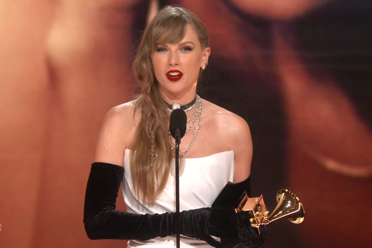 Grammy 2024: Taylor Swift a doborât recordul legendar deținut de Frank Sinatra
