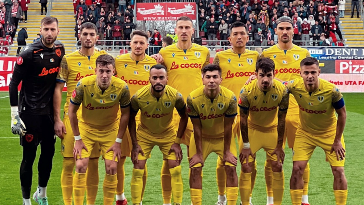 Petrolul Ploieşti îl dă în judecată pe Emil Boc: Acuzațiile de blat au afectat imaginea echipei