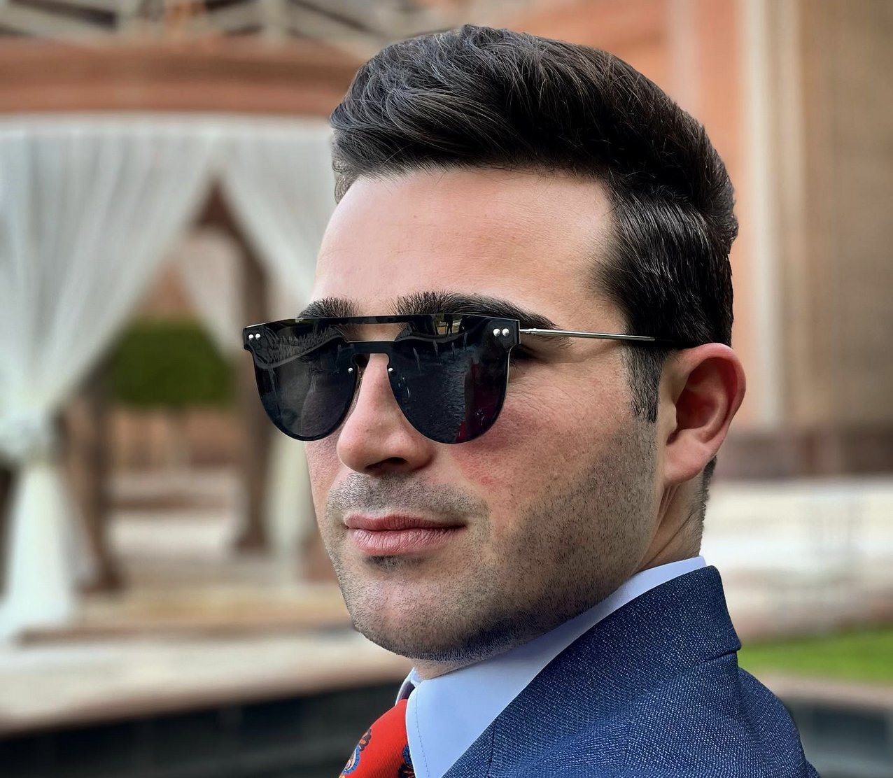 Radu Mazăre Junior susține că provine dintr-o „familie modestă”. „Nu aveam bani la discreție în adolescență”