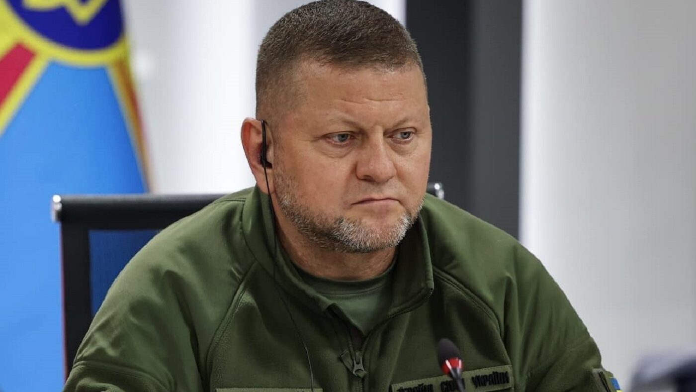 Fostul comandant al armatei, favoritul sondajelor din Ucraina. Pe ce loc este Zelenski