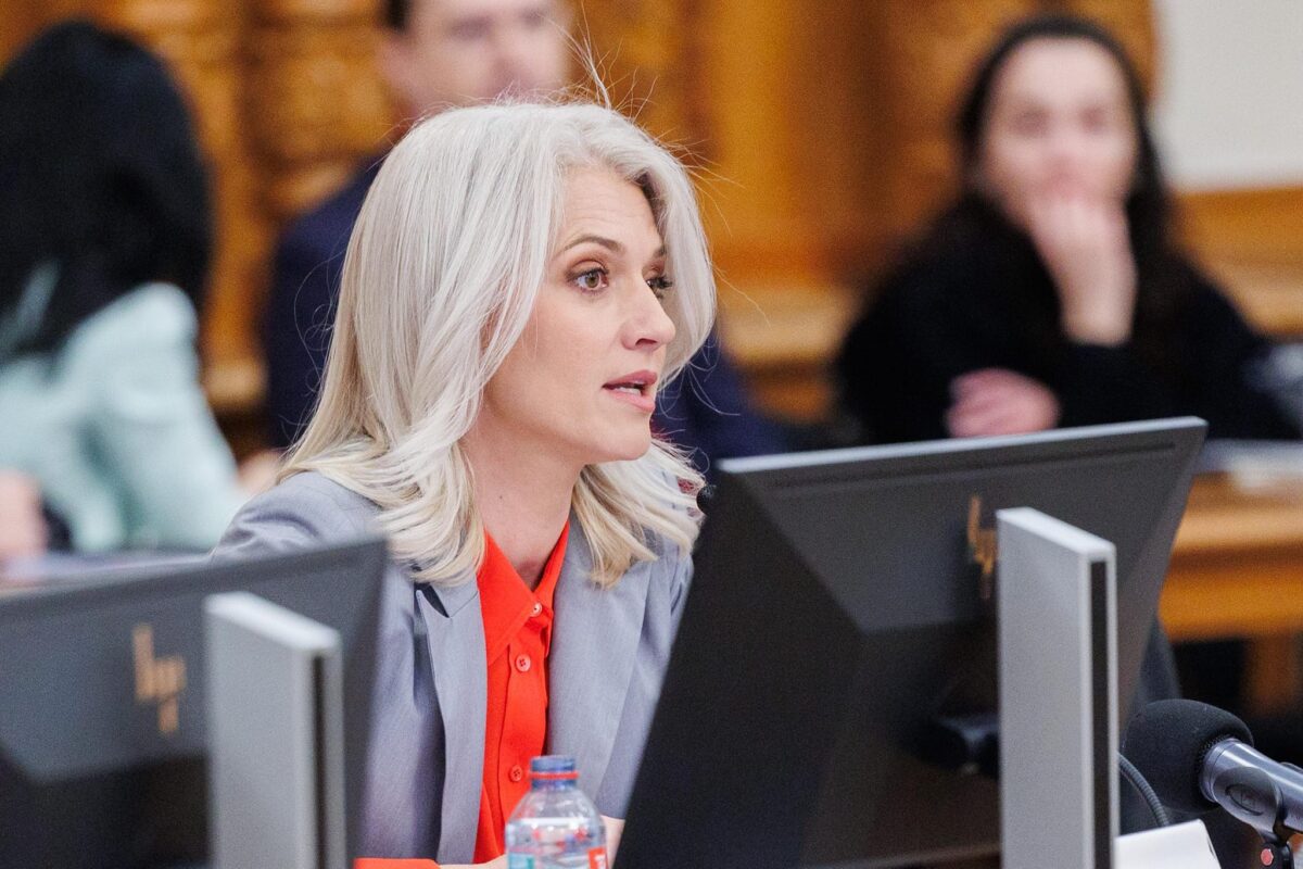 Bacteria Clostridium perfringens, depistată din nou în apa din Curtea de Argeș, potrivit analizelor DSP, anunță Alina Gorghiu