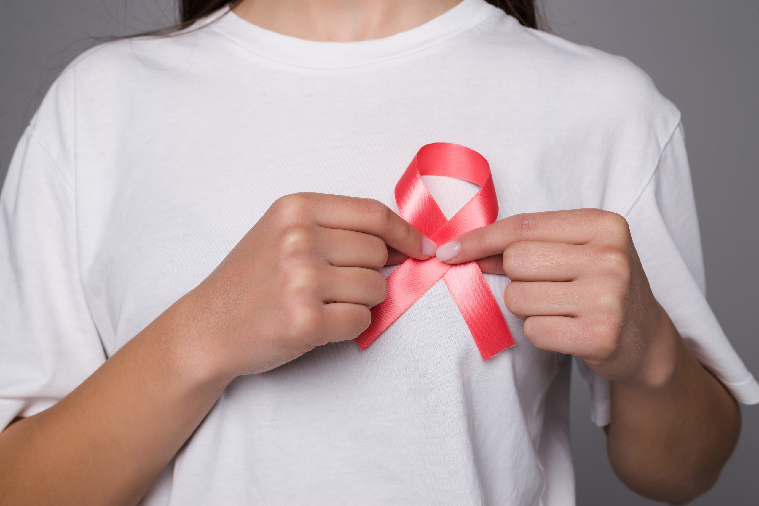 Cancer la sân: testul care ar putea elimina chimioterapia în multe cazuri. Rezultatele unui studiu internațional