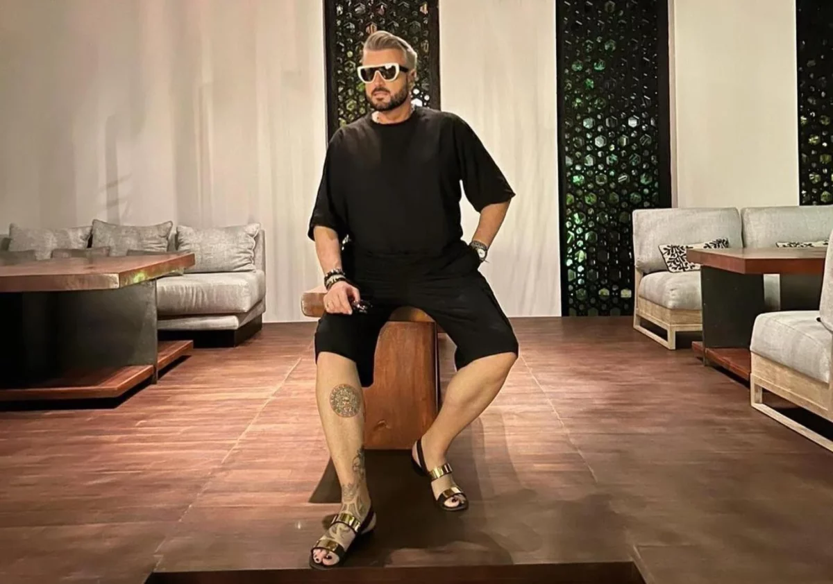 Exclusiv. Cătălin Botezatu surprins în compania unei blonde celebre la Untold Dubai. Video