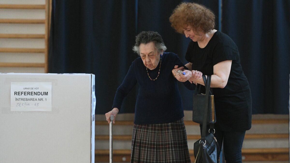 Eliminarea pensiilor speciale prin referendum. Dreapta Unită i-a transmis cererea lui Klaus Iohannis