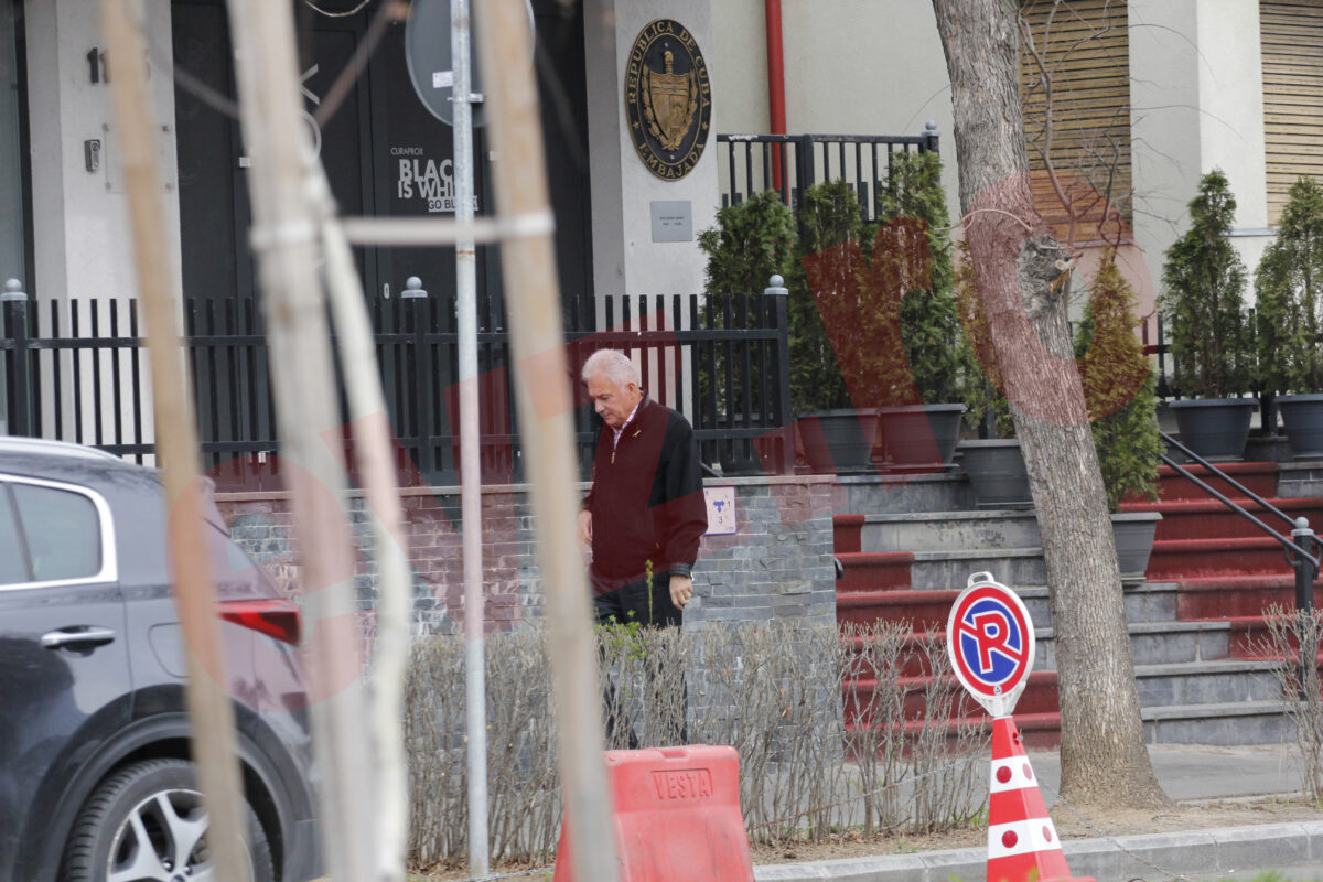 Exclusiv. Videanu surprins pe lângă fosta locuință a lui Dragnea. Ce căuta fostul primar în zonă