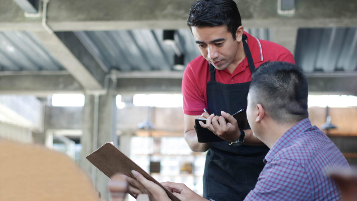 Codul Muncii. Ce trebuie să știe angajații despre contractul de muncă cu durată determinată