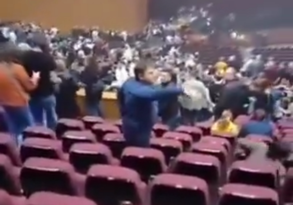 Atacul de la Moscova. Imaginile infernului, publicate de ISIS:  trupuri secerate de gloanțe