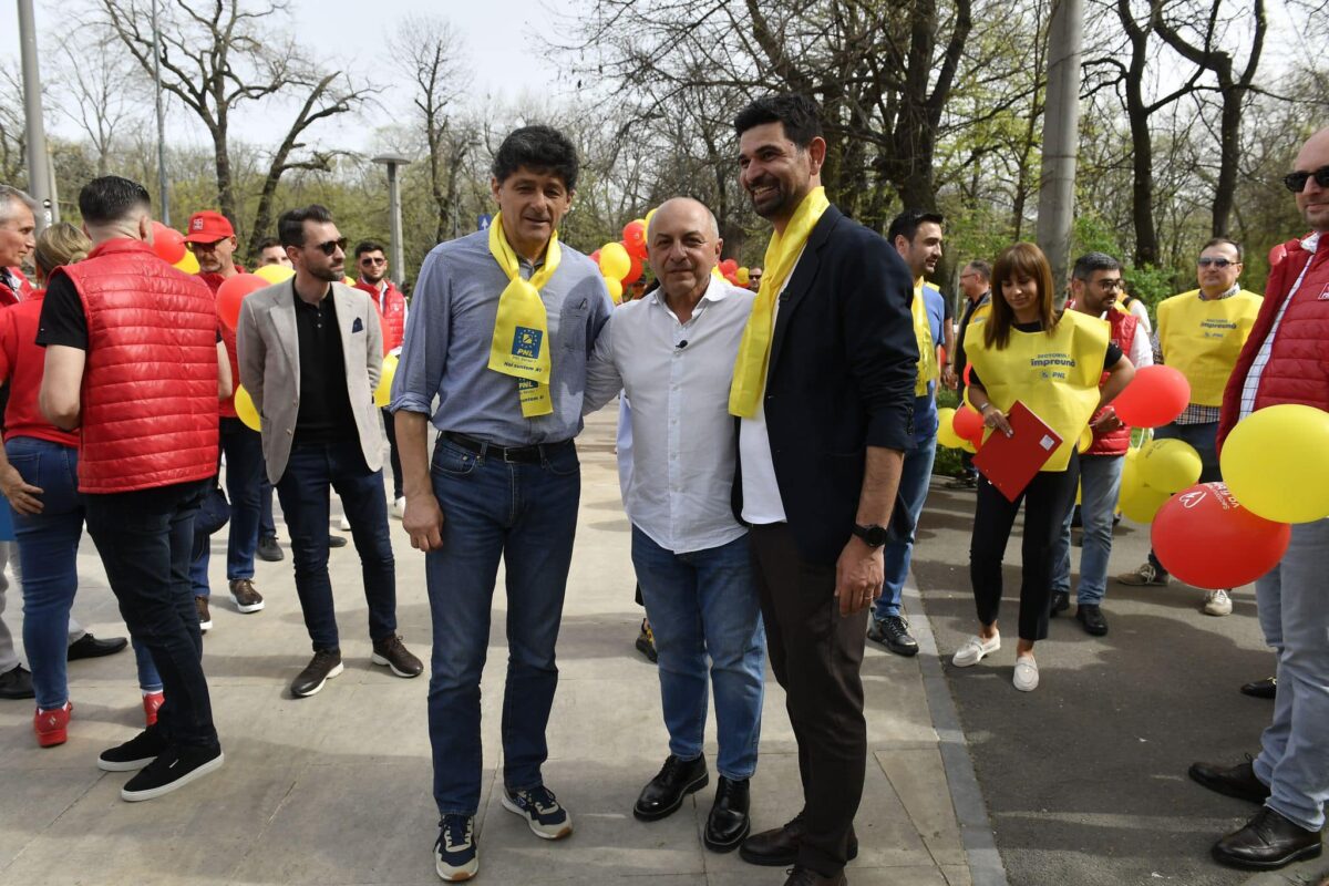 Crin Antonescu îl susține necondiționat pe Cătălin Cîrstoiu la Primăria Generală