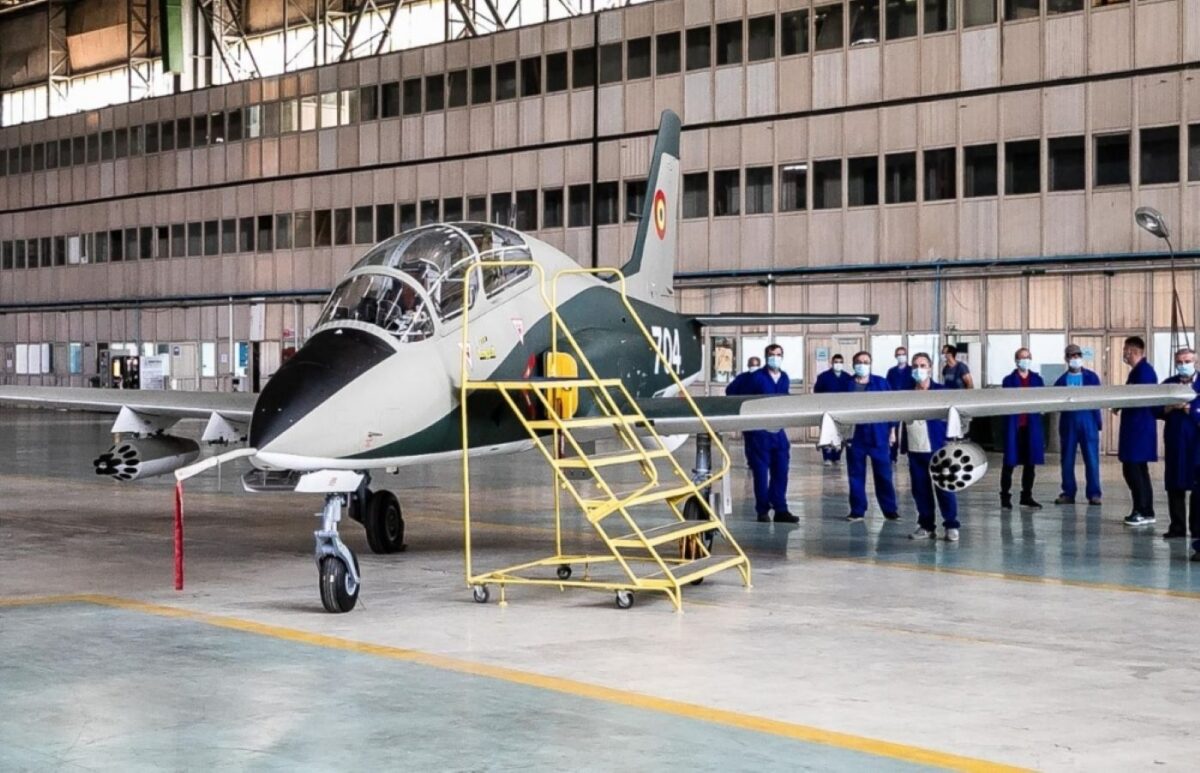 Avionul militar IAR 99 SM „Șoim”, modernizat la Avioane Craiova, prima probă de zbor