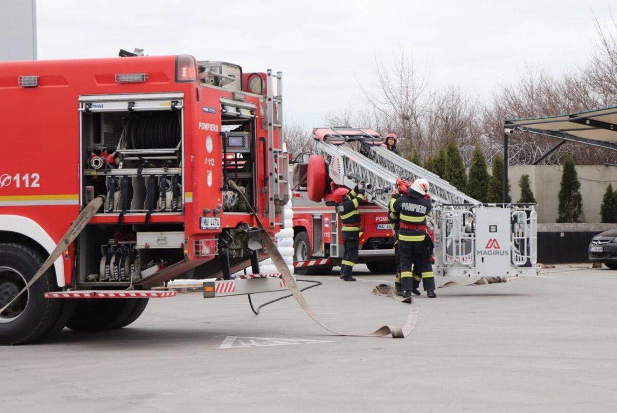 Accident grav la Techirghiol. Planul Roșu, activat după coliziunea între autoturism și microbuz