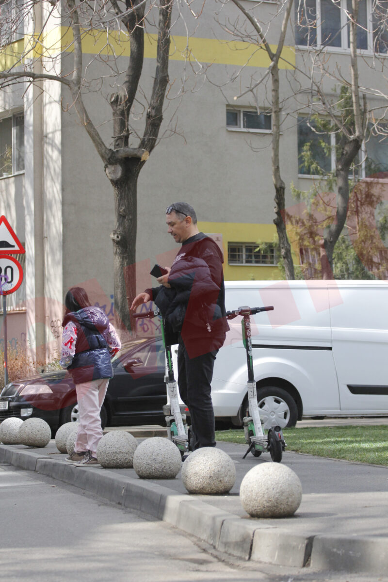 Victor Ponta, un tată model. Cum a fost surprins fostul premier. Video