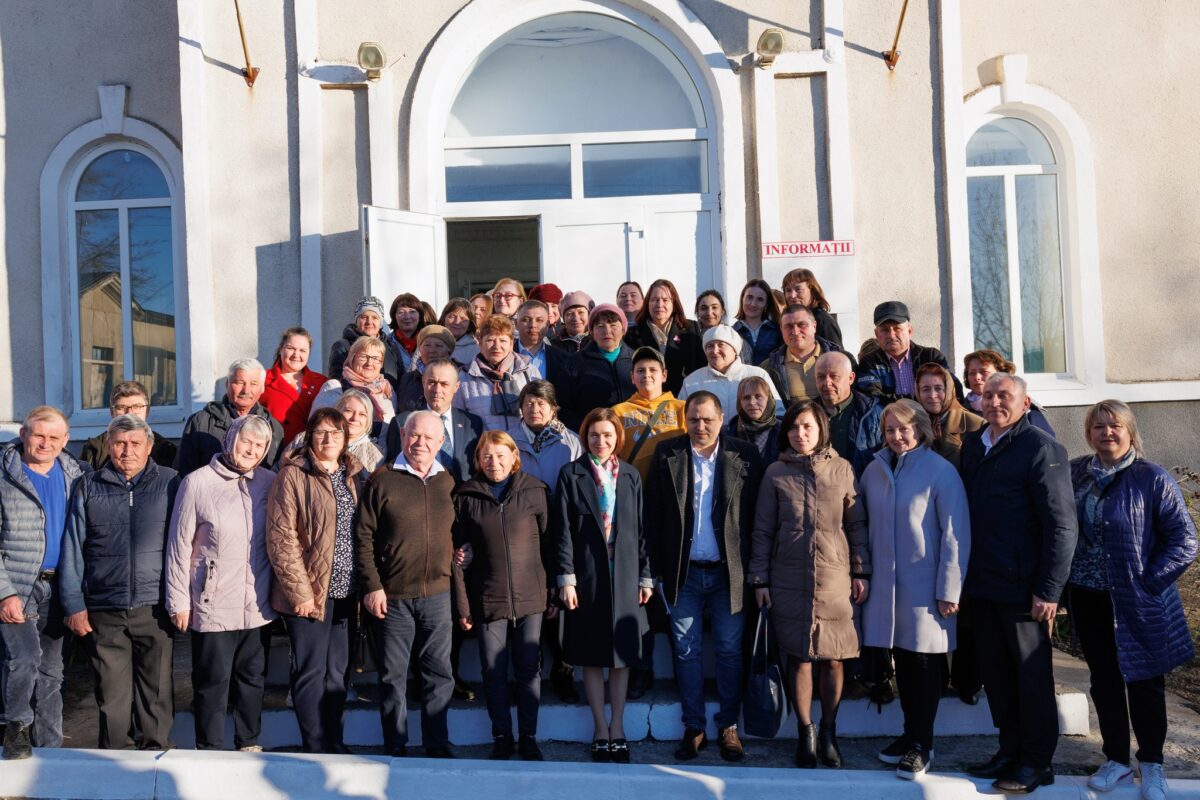 Maia Sandu, vizită într-un sat din Republica Moldova. A fost demarat un proiect așteptat de mulți ani