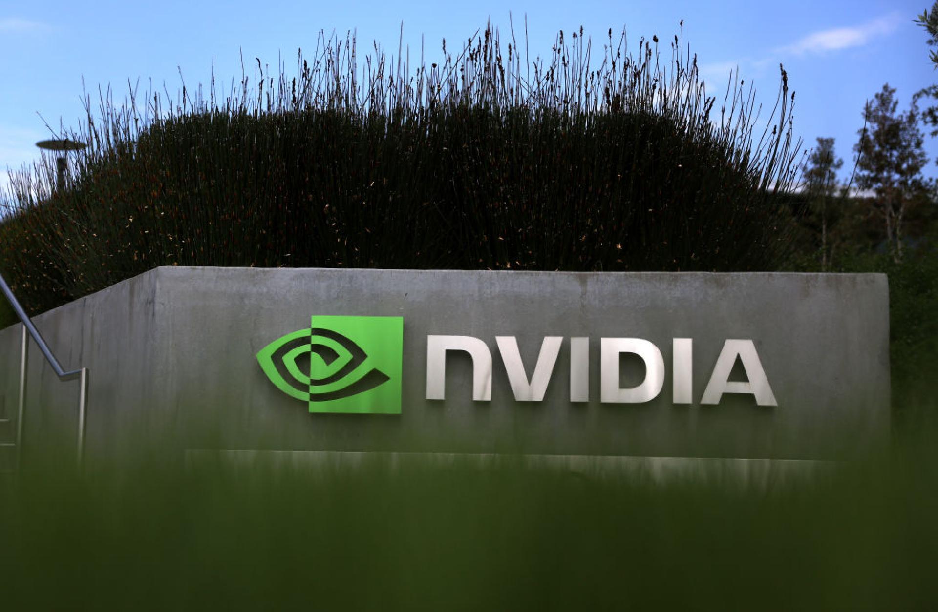 Nvidia devine acționar cu o investiție de 5 miliarde de dolari în Intel. Companiile vor colabora la dezvoltarea de cipuri