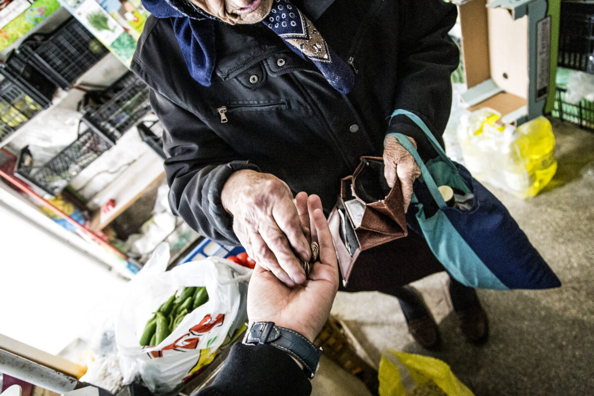 Pensionarii care primesc de două ori bani în aprilie. Datele exacte la care vor fi virate sumele