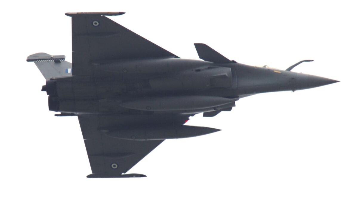 Franța își întărește prezența militară în România. Trei avioane Rafale au ajuns în baza de la Borcea