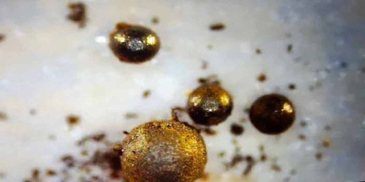 Sferele metalice descoperite pe fundul Pacificului sunt de origine interstelară