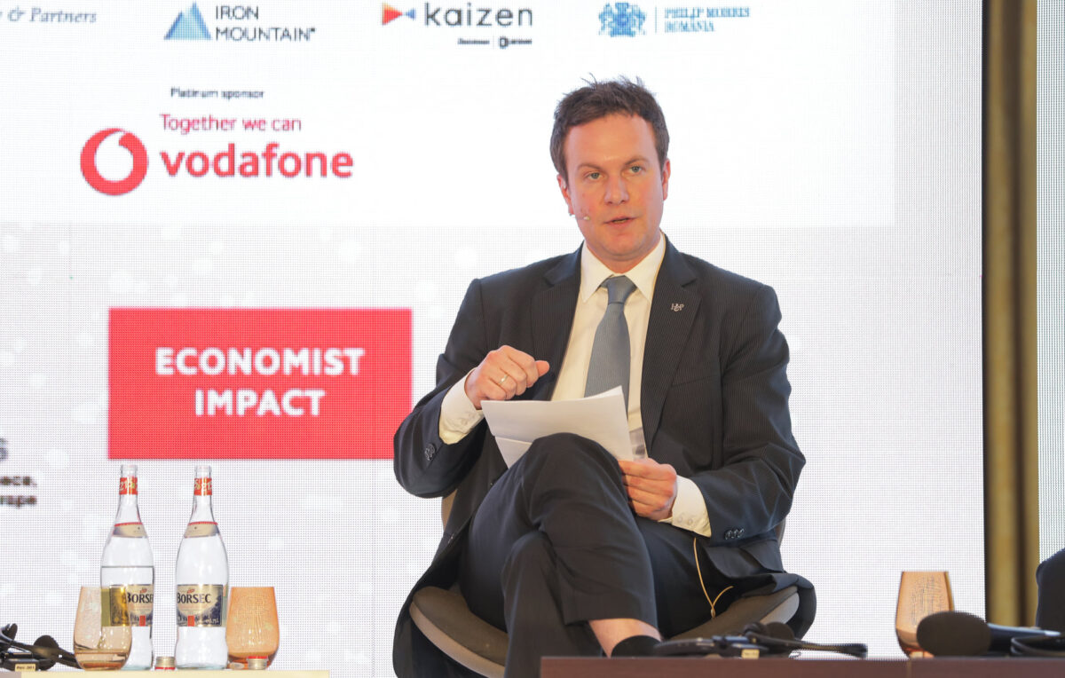 Stefan Kraus, director de operațiuni Henley & Partners, expune beneficiile migrației la nivel de economie