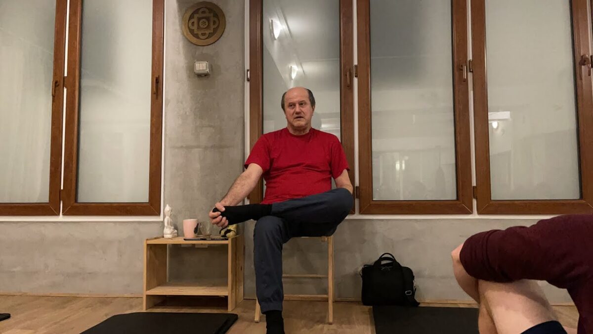 Discipolului lui Bivolaru ar fi câștigat 1,5 milioane de euro. Cum își convingea victimele să facă videochat