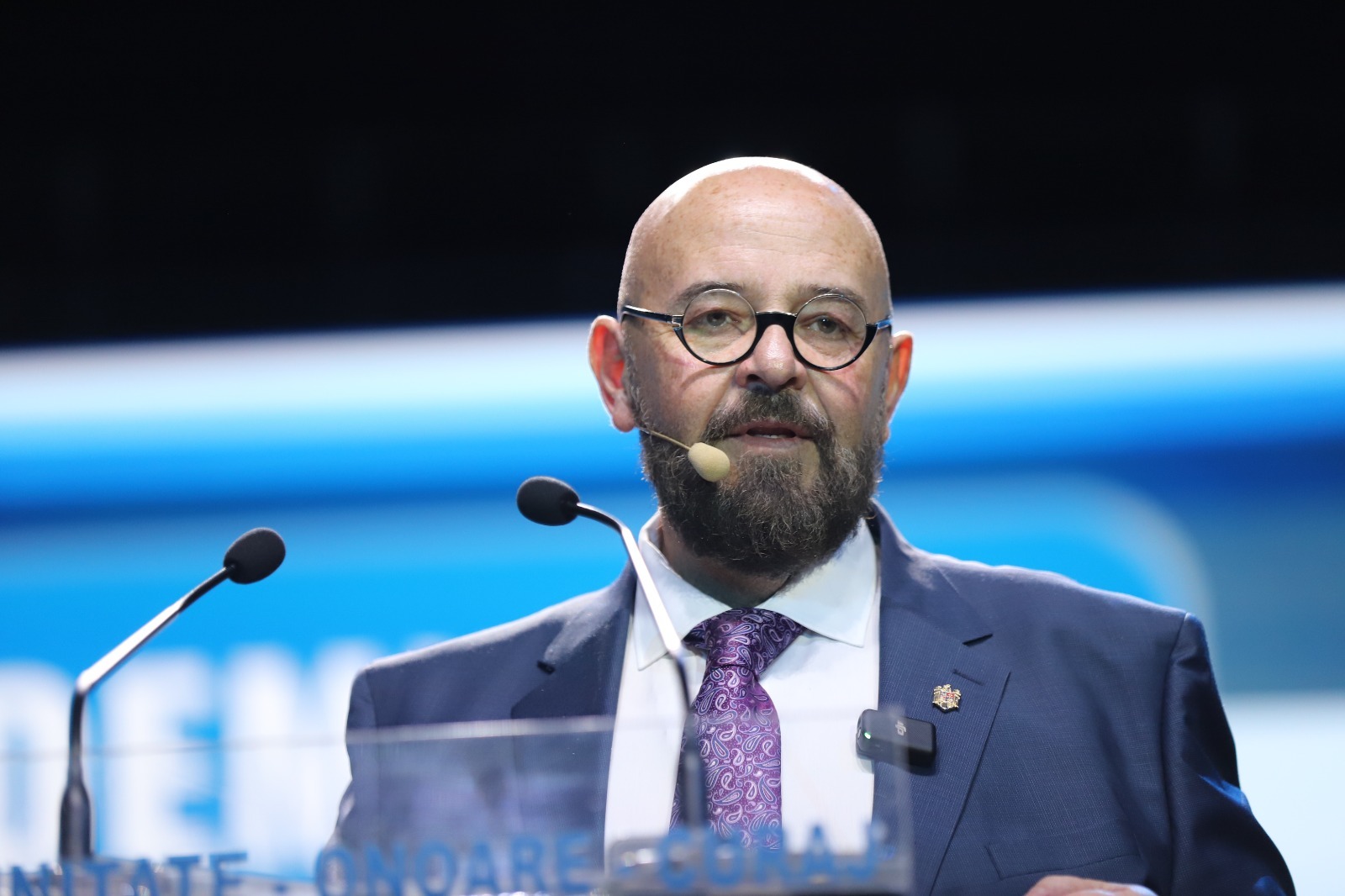 Piedone a recunoscut că a încălcat legea. Cum a obținut permisul de conducere, de fapt