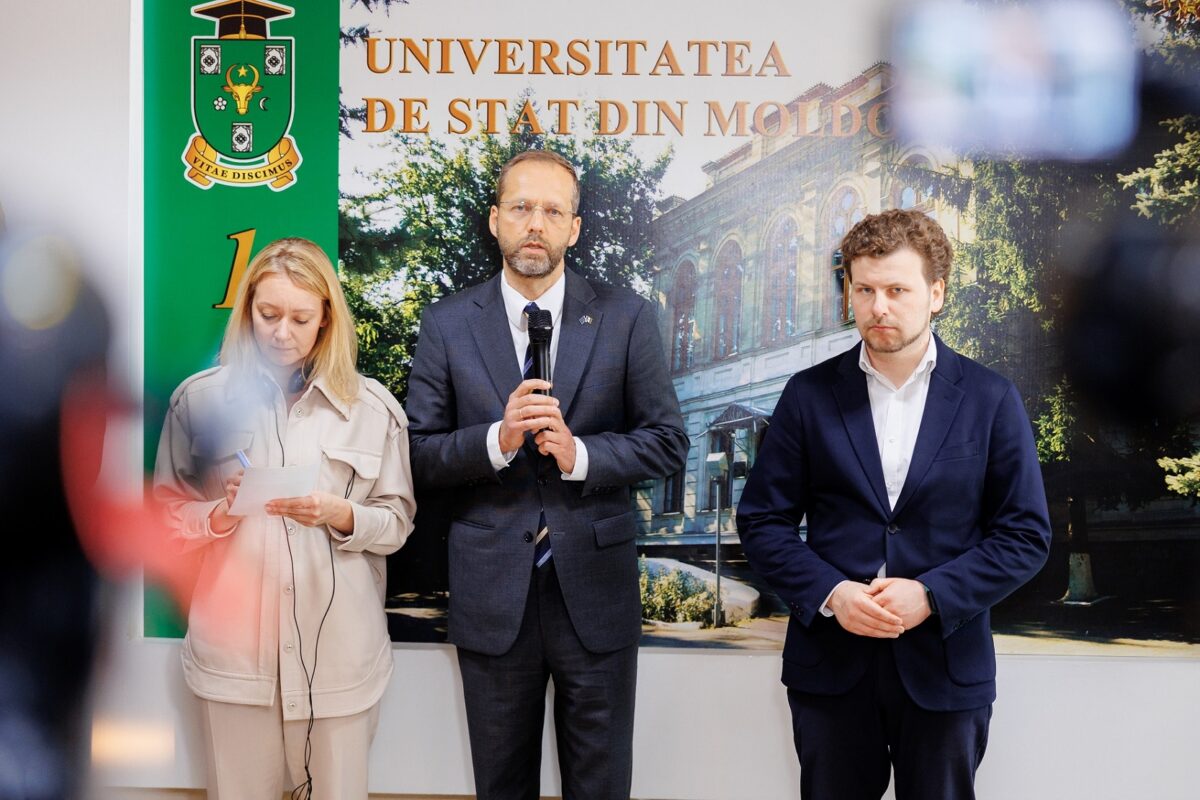 „Diplome neemise”- expoziția care prezintă istoriile studenților ucraineni, uciși de războiul de agresiune al Rusiei în Ucraina