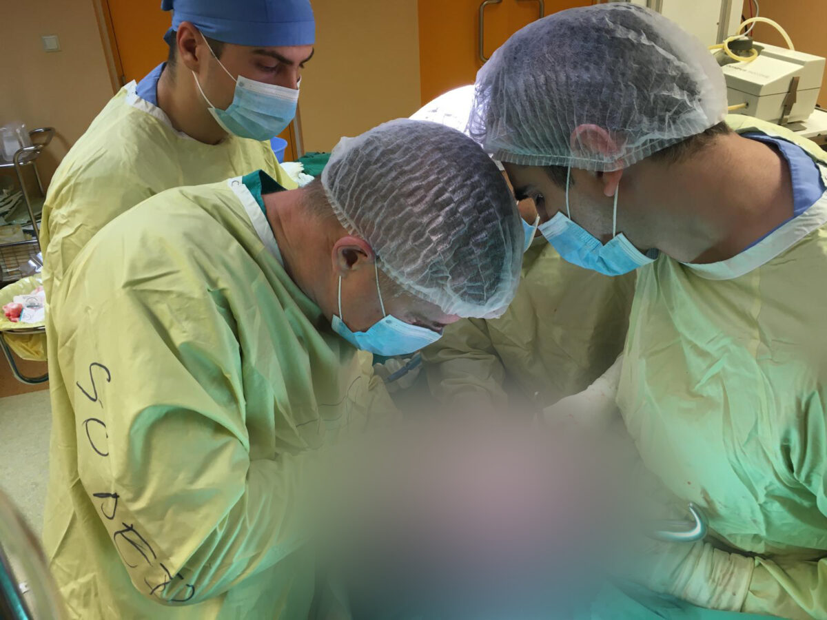 Anchetă la Spitalul Județean Sibiu. Un chirurg este acuzat că merge băut la muncă