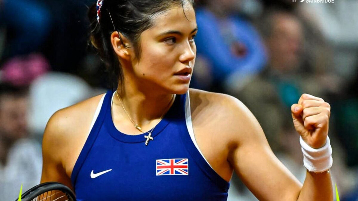 Emma Răducanu a făcut istorie pentru Marea Britanie. Sportiva și-a condus echipa la victorie contra Franței