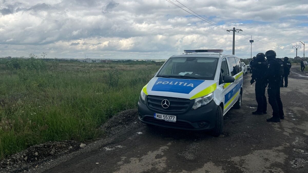 Percheziții în Constanța la suspecți implicați în depozitarea ilegală de deșeuri