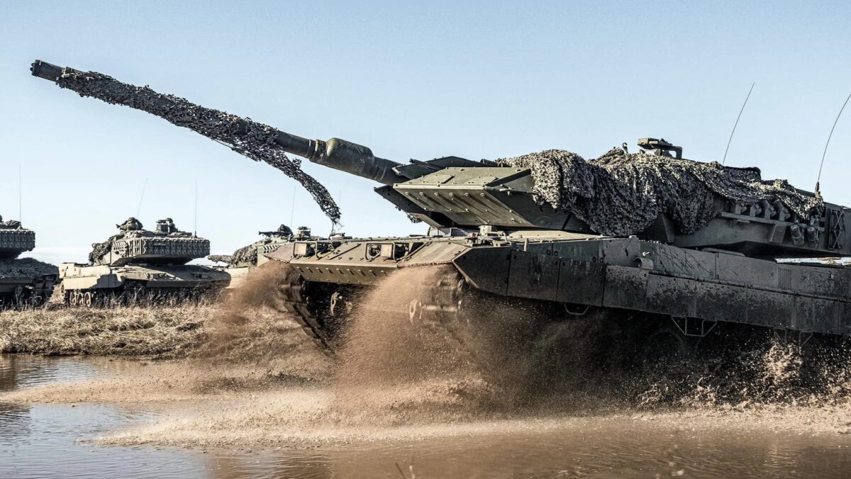 Europarlamentar: NATO continuă, UE nu va avea o armată proprie