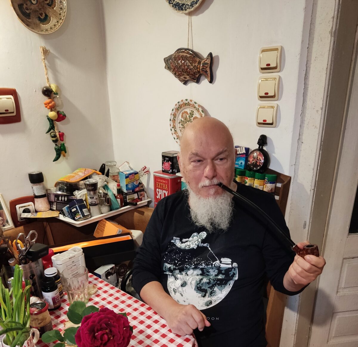 Horoscopul lui Dom’ Profesor 19,20 octombrie 2024. Festivalul Ţuicii, Târgul Mierii şi o pildă cu Nastratin Hogea