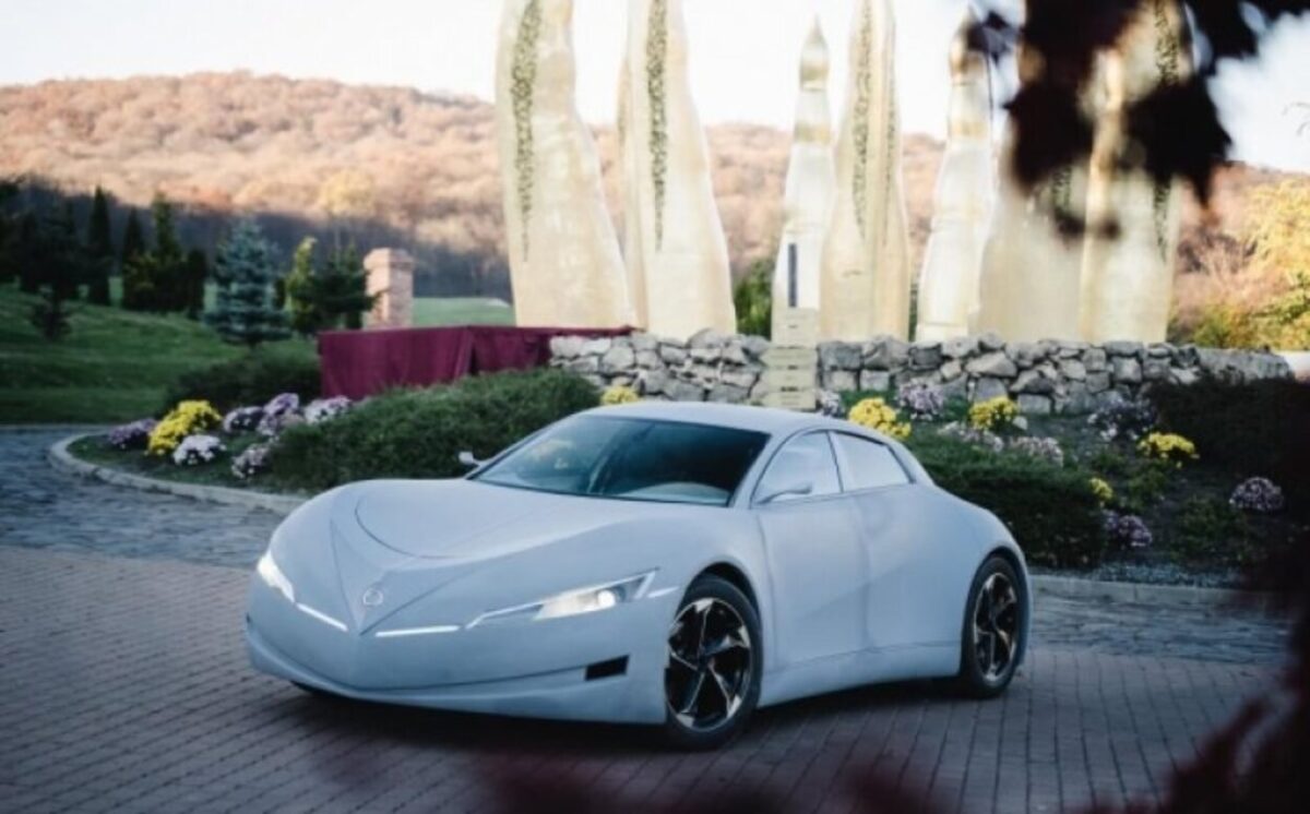 Prima mașină electrică românească.  Imagini cu bolidul de 450.000 de euro