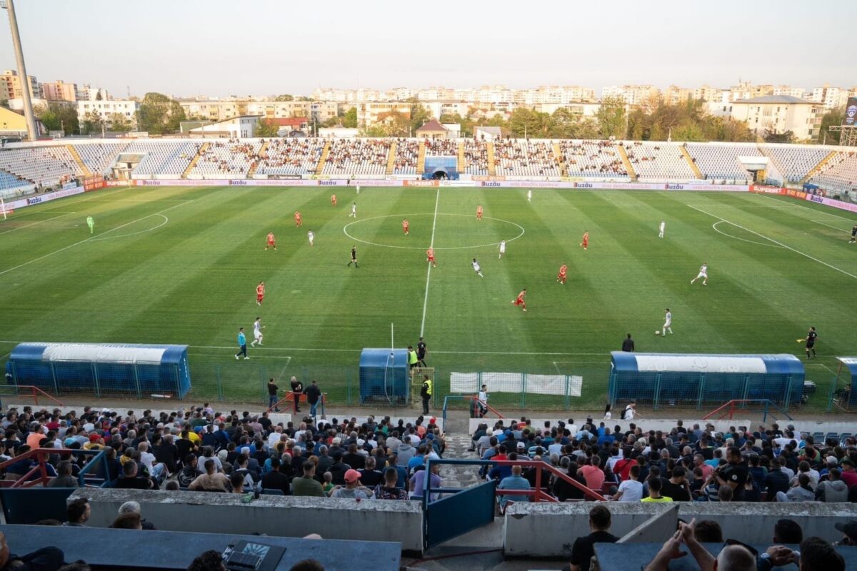 Gloria Buzău a promovat în Superligă. Marcel Ciolacu, prezent la meciul din Crâng