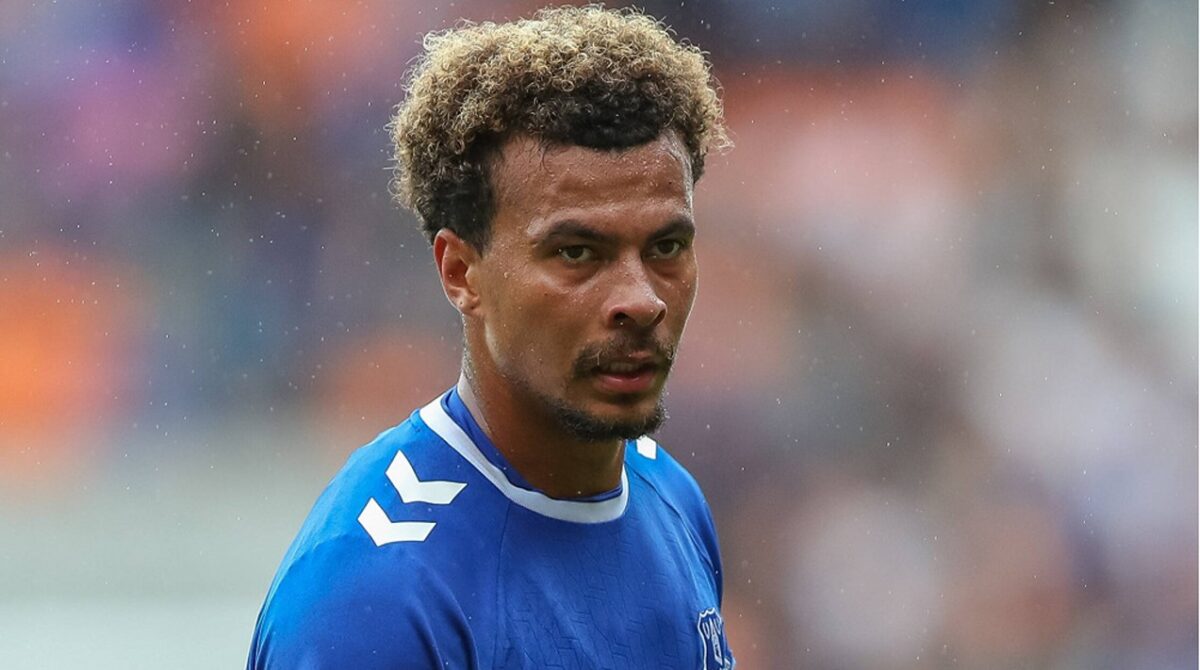 Talent irosit pe droguri și alcool. Cel mai bun fotbalist din Premier League, dat afară și de Everton