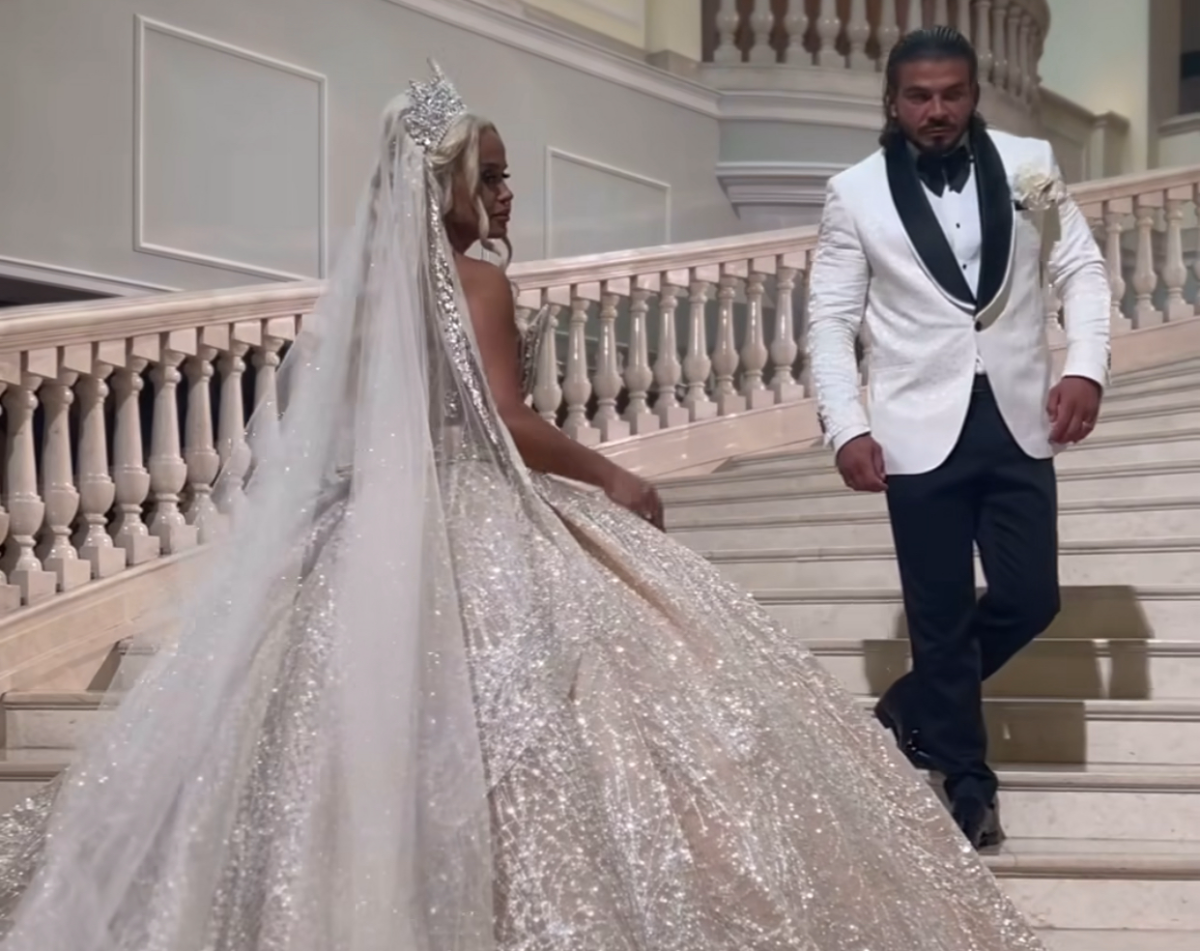 Anda Adam a cheltuit o avere pentru nunta grandioasă. Ce pantofi a purtat mireasa de 44 de ani