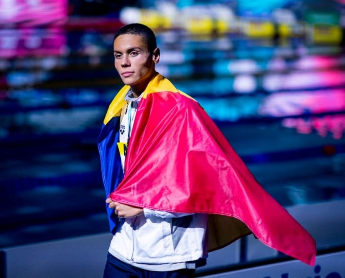 David Popovici s-a calificat la 4×100 metri, la Campionatul European. Când are loc finala