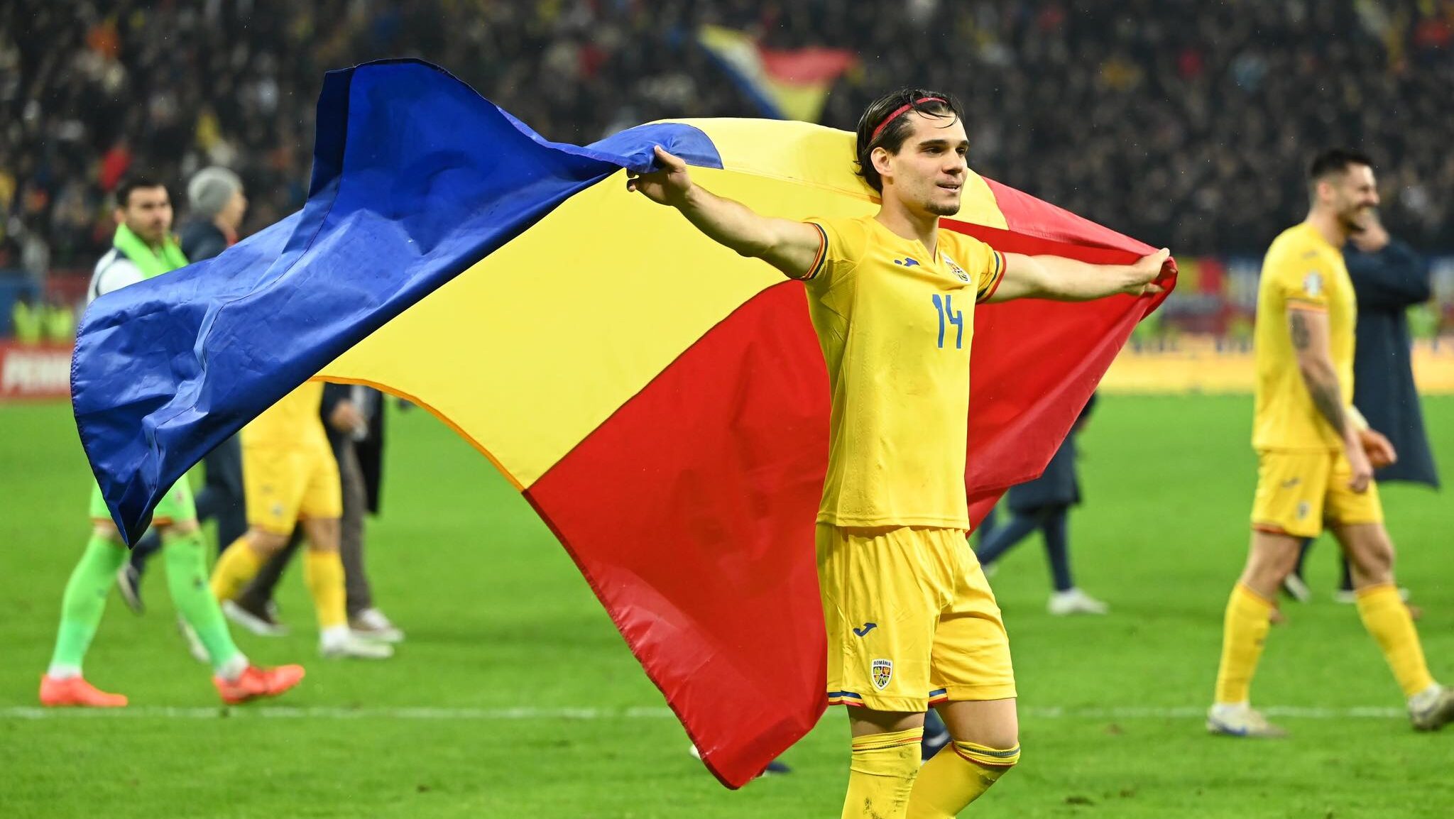 Ianis Hagi, adevărul despre relația cu tatăl său la națională. Ce se întâmplă în cantonamentul de la Mogoșoaia după revenirea Regelui