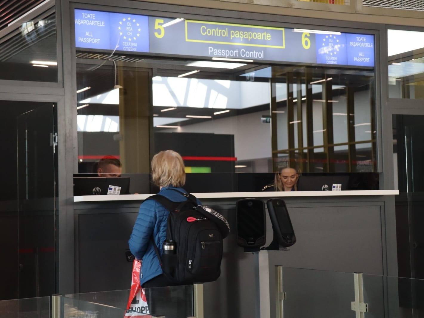 Colete și bagaje la frontieră. Regulile Serviciului Vamal pentru Sărbătorile pascale