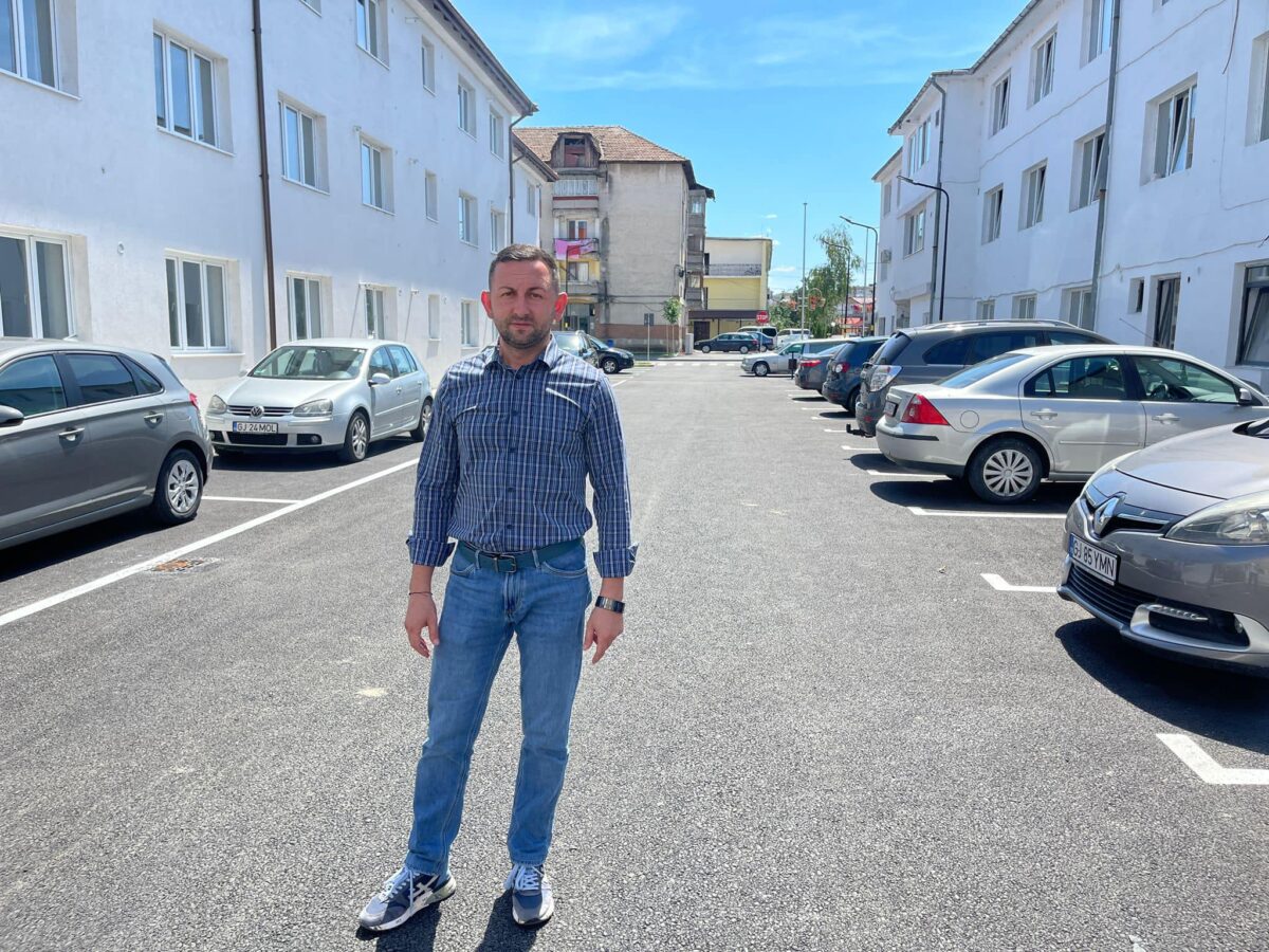 O octogenară, bunica Eleonora, cotizează la reţeaua grupării Coldea-Dumbravă