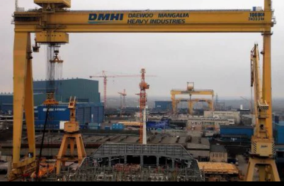 Angajaţii Şantierului Naval Mangalia, proteste în faţa Ministerului Economiei. Nemulțumirile care îi scot în stradă