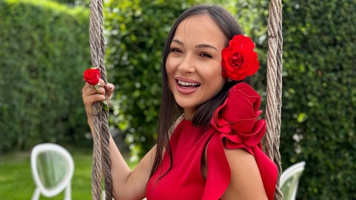 Vlăduță Lupău, viață de milionară. Cum arată vila în care locuiește