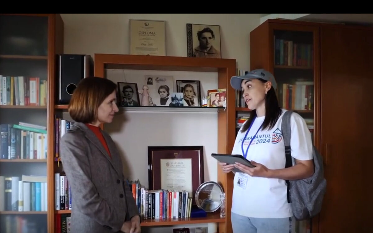 Recensământul din Republica Moldova. Maia Sandu, vizitată de recenzori