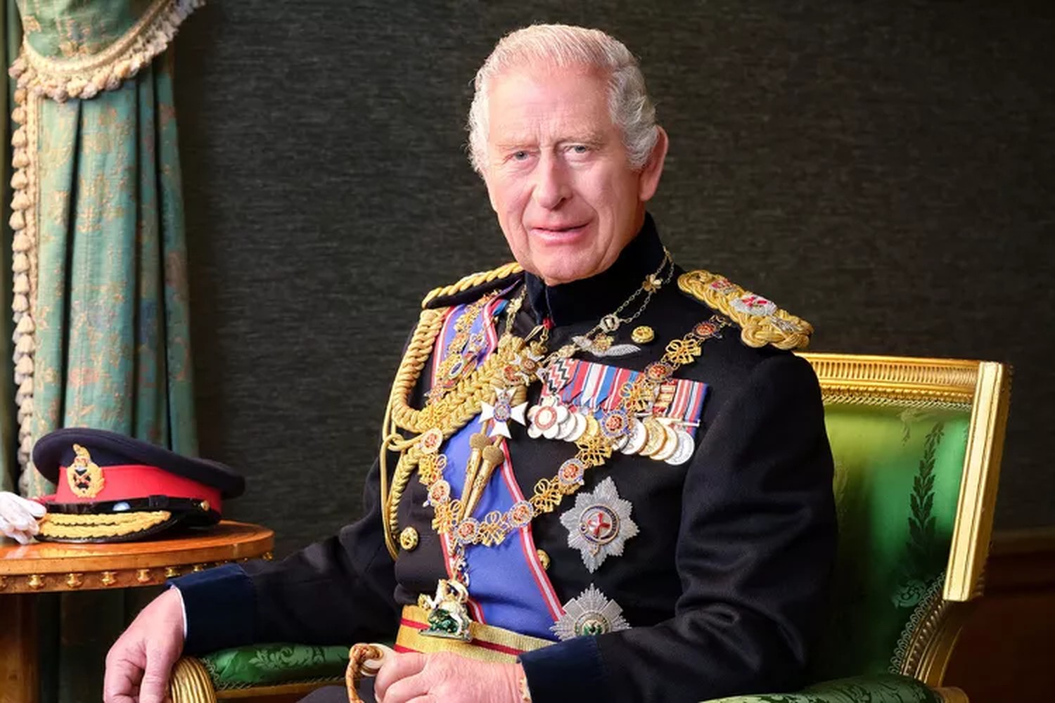 Regele Charles, replică elegantă după acuzațiile fratelui Prințesei Diana