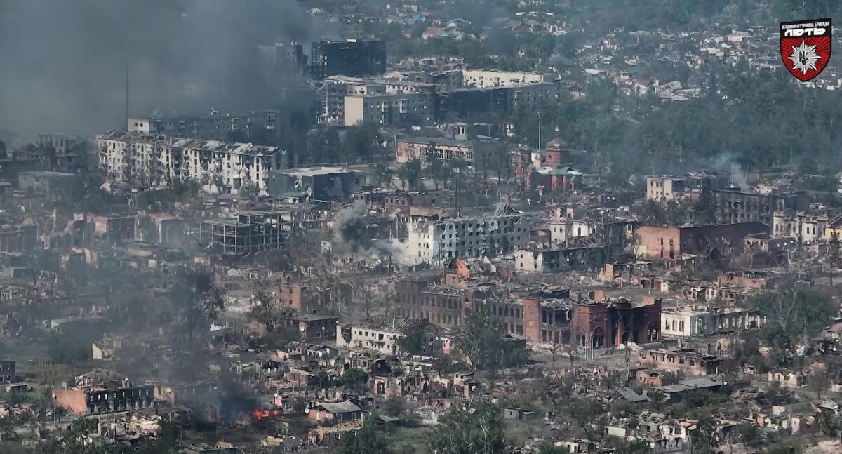 Rusia intensifică atacurile asupra Ucrainei. Drone și rachete rusești fac noi victime