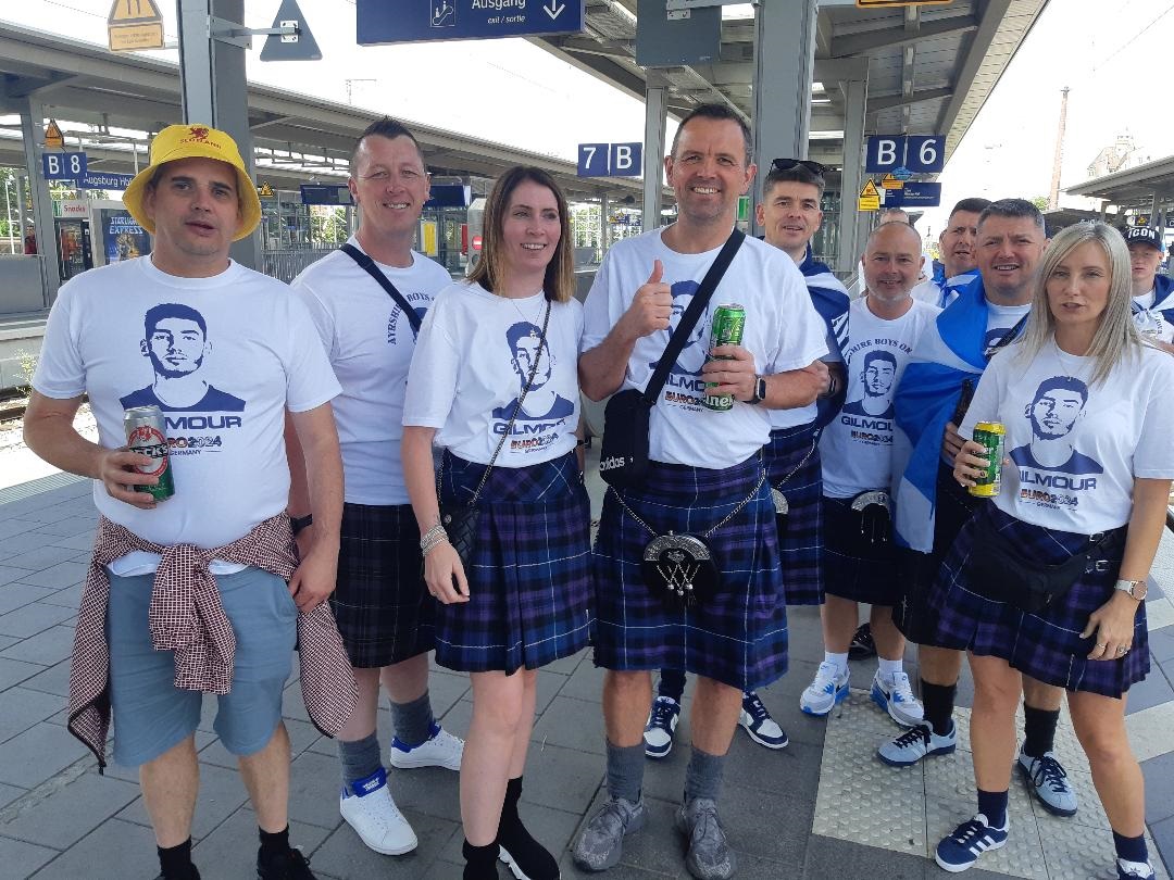 Scoțienii n-au luat cu asalt doar pub-urile, ci întreaga Bavarie. Corespondență din Munchen, de la Daniel Nanu. UEFA Euro 2024